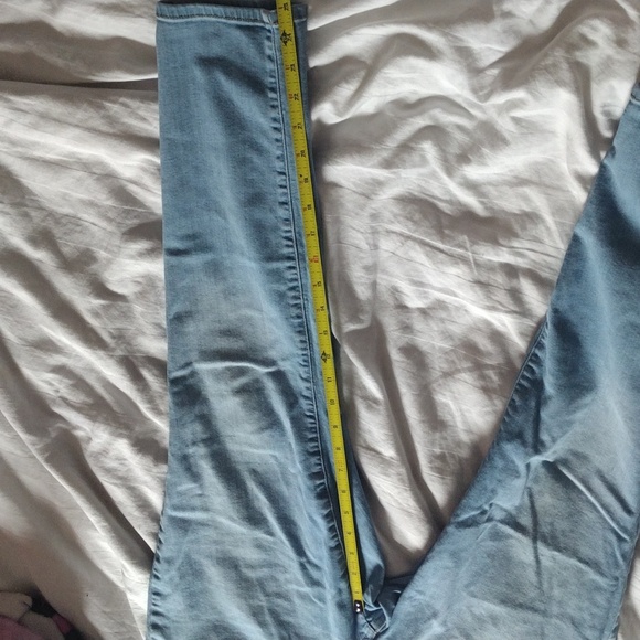 Universal Thread Jeans - Picture 8 of 10